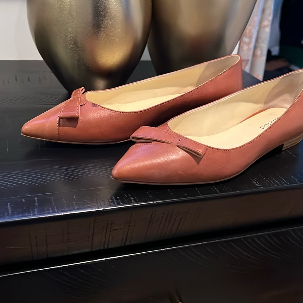 Never worn Sarah Flint Natalie flats.